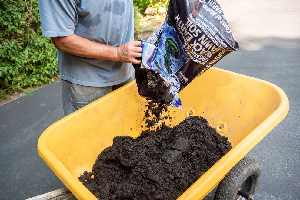 MONHEGAN BLEND™ Black Earth Lawn Soil 1cf